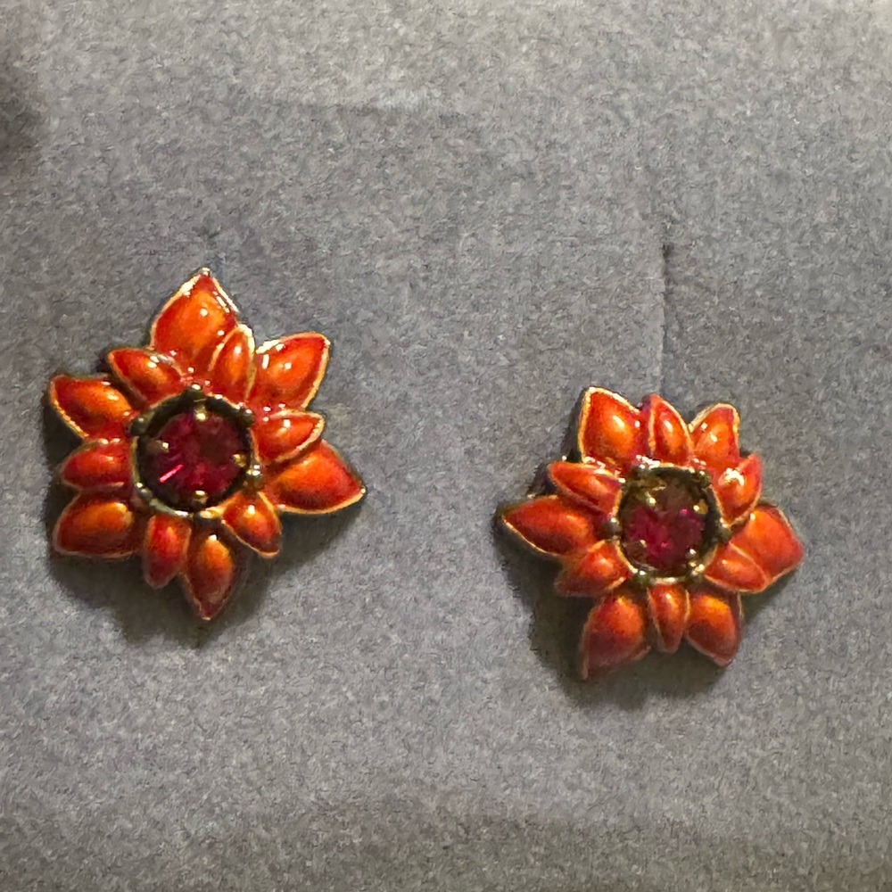 Vintage Avon Red Enamel Happy Holiday Poinsettia Earrings